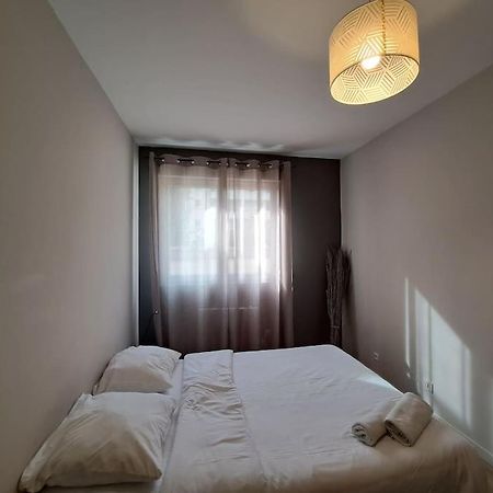 Manhattan, Appartement Calme Reims Esterno foto
