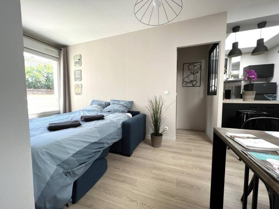 Manhattan, Appartement Calme Reims Esterno foto