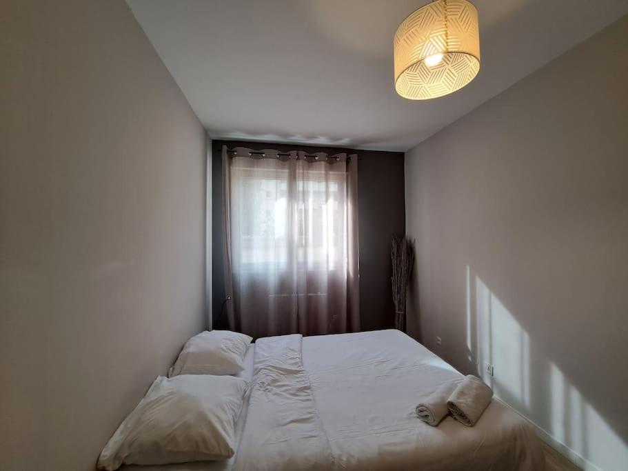 Manhattan, Appartement Calme Reims Esterno foto
