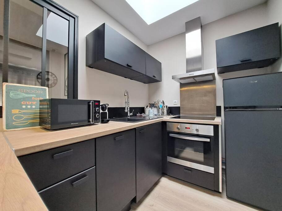 Manhattan, Appartement Calme Reims Esterno foto